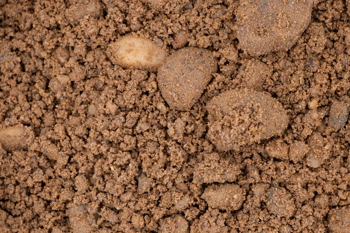 Gesiebtes Wandmaterial 0/32 in Nahaufnahme